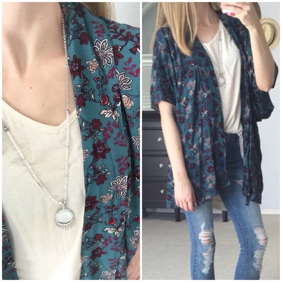 LAST ITEM▫Jade Floral Kimono Cardigan - Picture 2 of 4