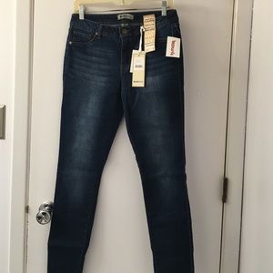 Blue jeans super skinny