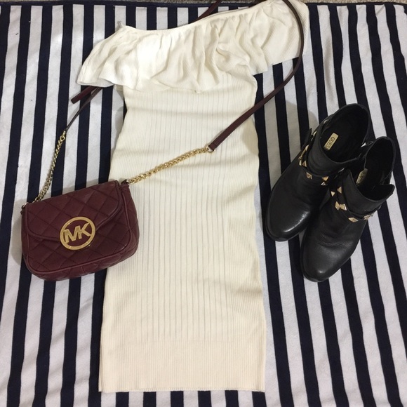 🌟Arden B off shoulder dress🌟