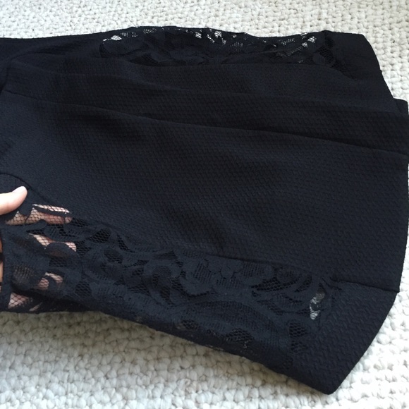 ✨HP 11-23 ✨MOSSIMO Black Lace Panel Vest XS - Picture 3 of 4