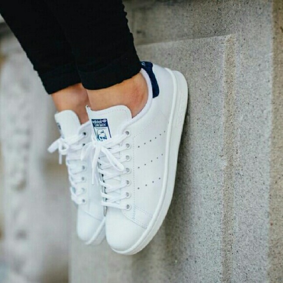 Adidas Navy Stan Smiths