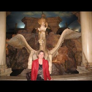 Meet your Posher, Julie