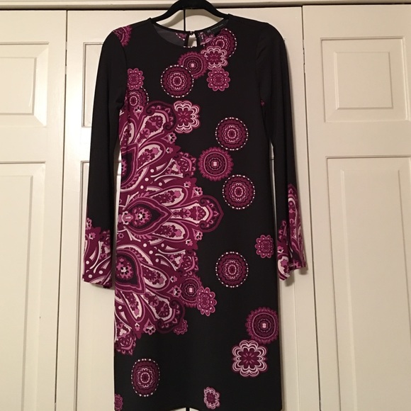Long sleeve knee length jersey knit sheath dress