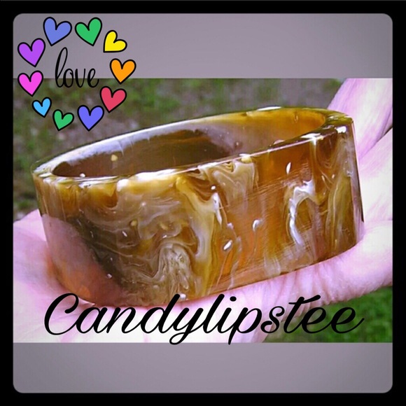😳Root Beer 😳Lucite Bracelet - Picture 1 of 3