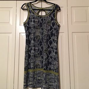 Sleeveless printed sheath dress w keyhole back