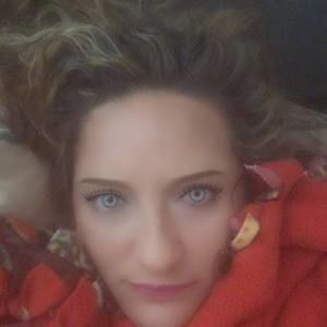 Meet your Posher, Selena