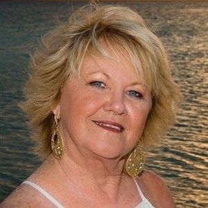 Meet your Posher, Rita