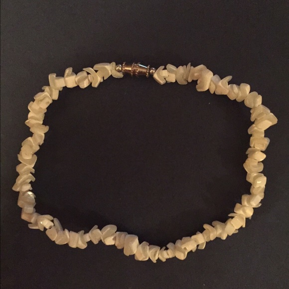 9" Puka Shell Anklet - Picture 2 of 3