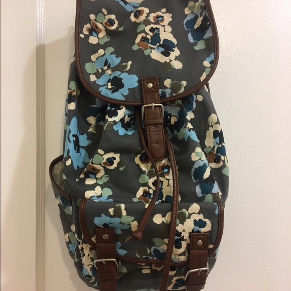 Floral Backpack - Picture 2 of 2