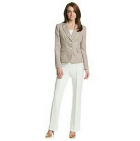 GORGEOUS PANT SUIT! - Picture 1 of 3