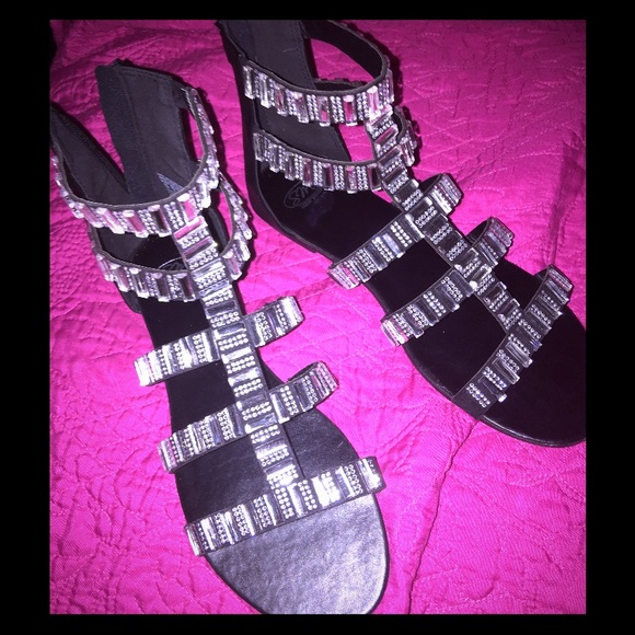 Shoes - Super sparkly sandals! Size 8 almost new