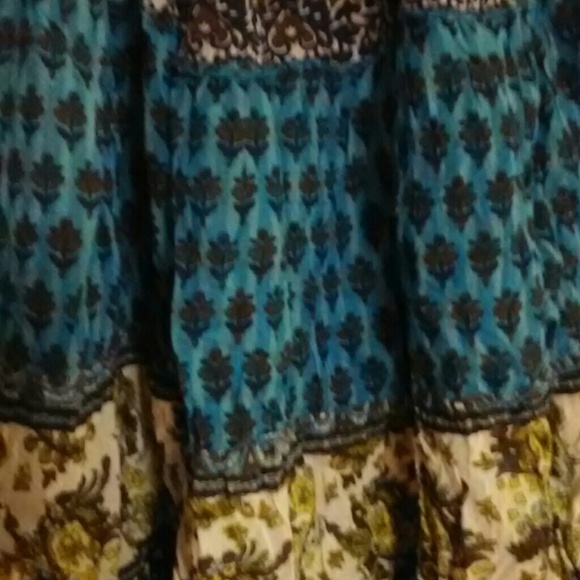 Skirt - Picture 2 of 2