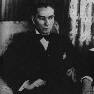 Meet your Posher, Safa