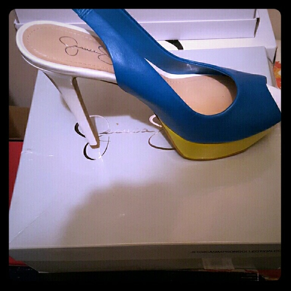 Jessica Simpson Peep toe sandals
