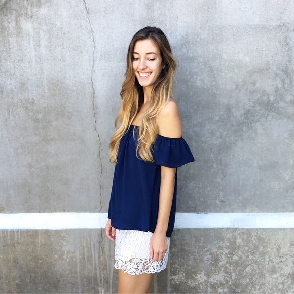 off the shoulder blouse - Picture 2 of 4