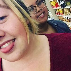 Meet your Posher, Kayla