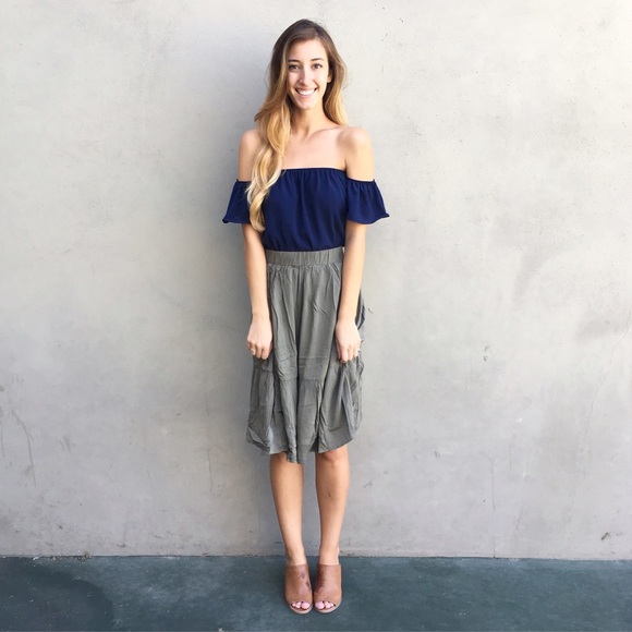 olive midi skirt - Picture 4 of 4