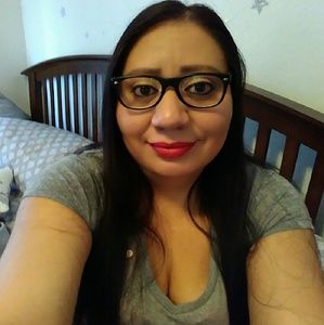 Meet your Posher, Denise