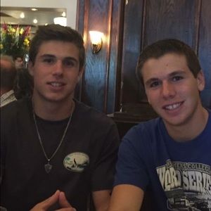 Meet your Posher, Christian