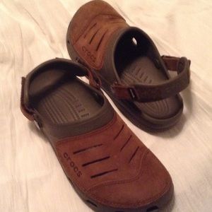 Original Crocs color brown