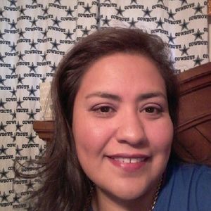 Meet your Posher, Raquel