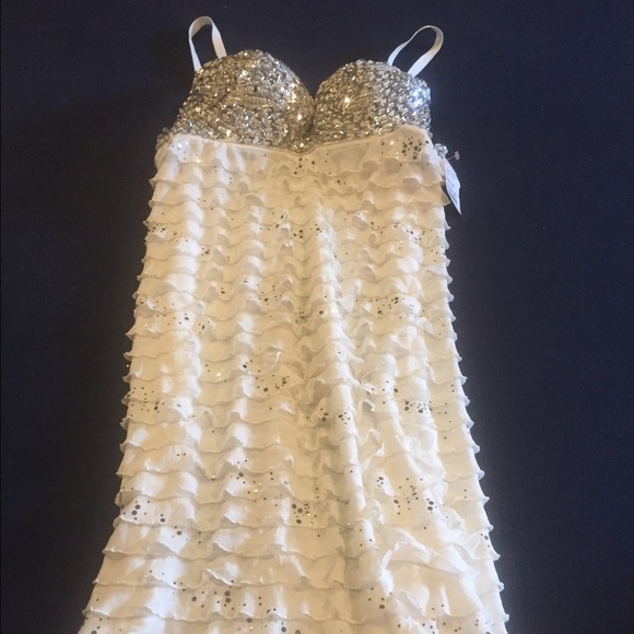 White club dress