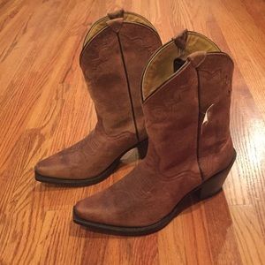 Cowboy boots NWT