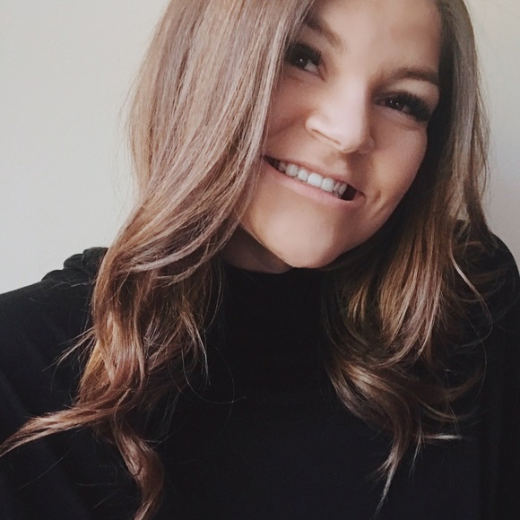 Meet your Posher, Torrey - Picture 3 of 4