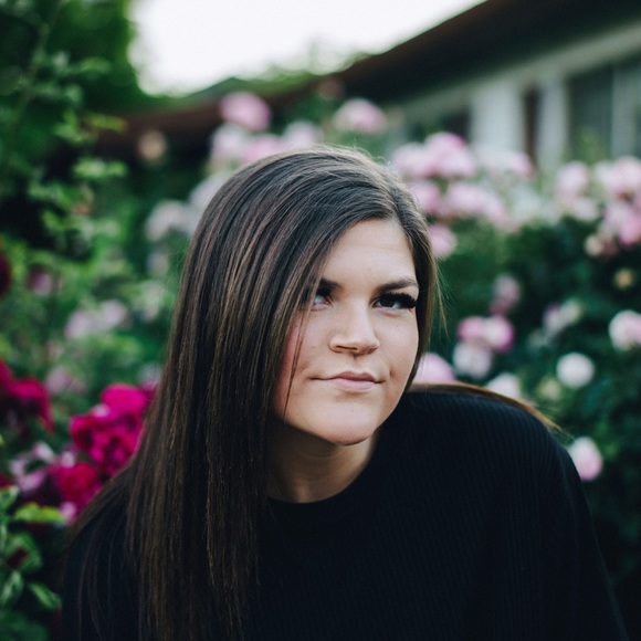 Meet your Posher, Torrey - Picture 4 of 4