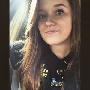 Meet your Posher, Casey