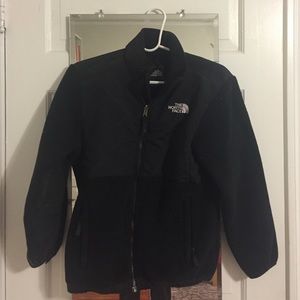 Black fleece North Face jacket!