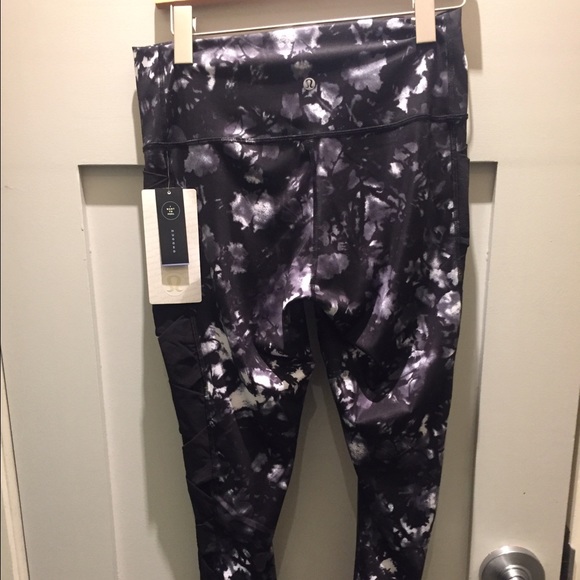 NWT❤️Lululemon❤️ Rise and Flow Pant - Picture 4 of 4