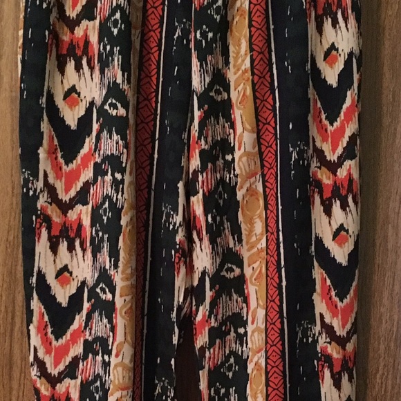 🚨Tribal Pattern Print Pants🚨 - Picture 2 of 2