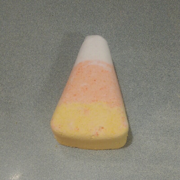 Candy corn bath bomb