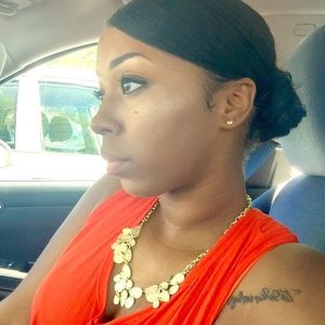 Meet your Posher, Leia