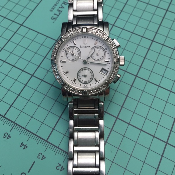 Bulova watch - Picture 2 of 3