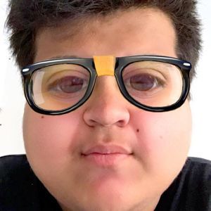 Meet your Posher, Manuel