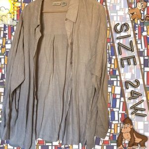 🏷PRICE DROP🏷Button down shirt, rarely worn - GUC