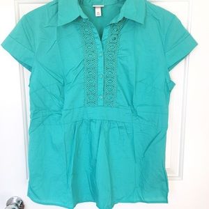 Turquoise half button up blouse with lace detail