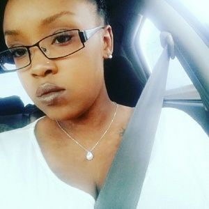 Meet your Posher, Kierra