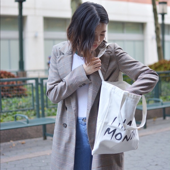 MOVING SALE (to 2/5) I hate Monday tote canvas bag - Picture 8 of 8