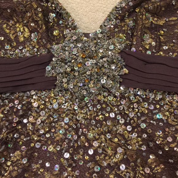 MANDALAY Lace & Sequence Cocktail Dress - Picture 4 of 12