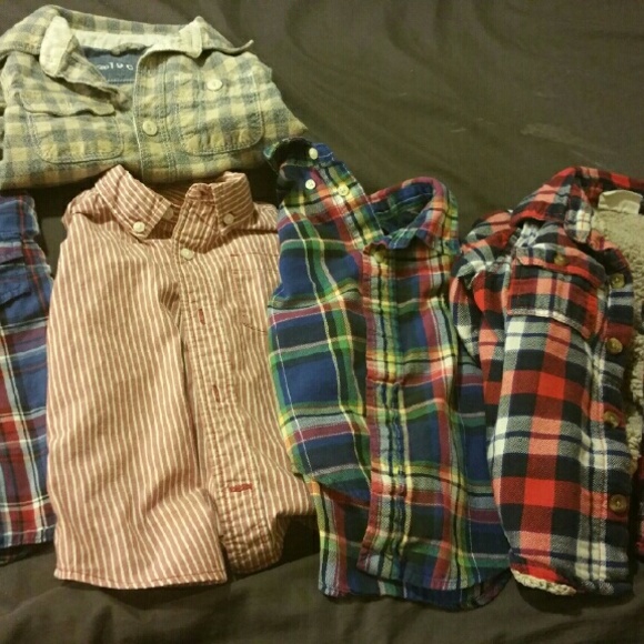 18-24 boy lot 5 shirts