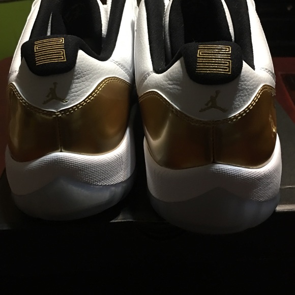 Air Jordan 11 retro Low - Picture 3 of 4