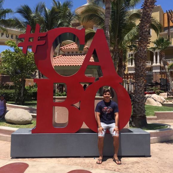 Meet your Posher, Juan - Picture 1 of 1