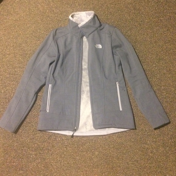 🚨🚨FLASH SALE North Face jacket NWT