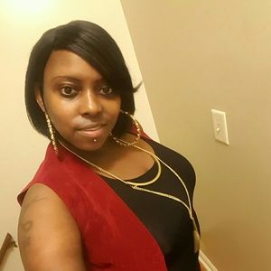 Meet your Posher, Felicia