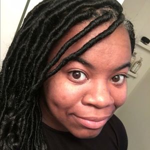 Meet your Posher, Brittney