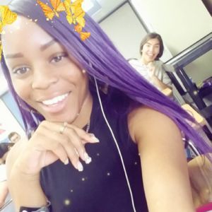 Meet your Posher, Danielle