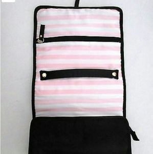 Victoria's Secret jewelery roll / case, NIB